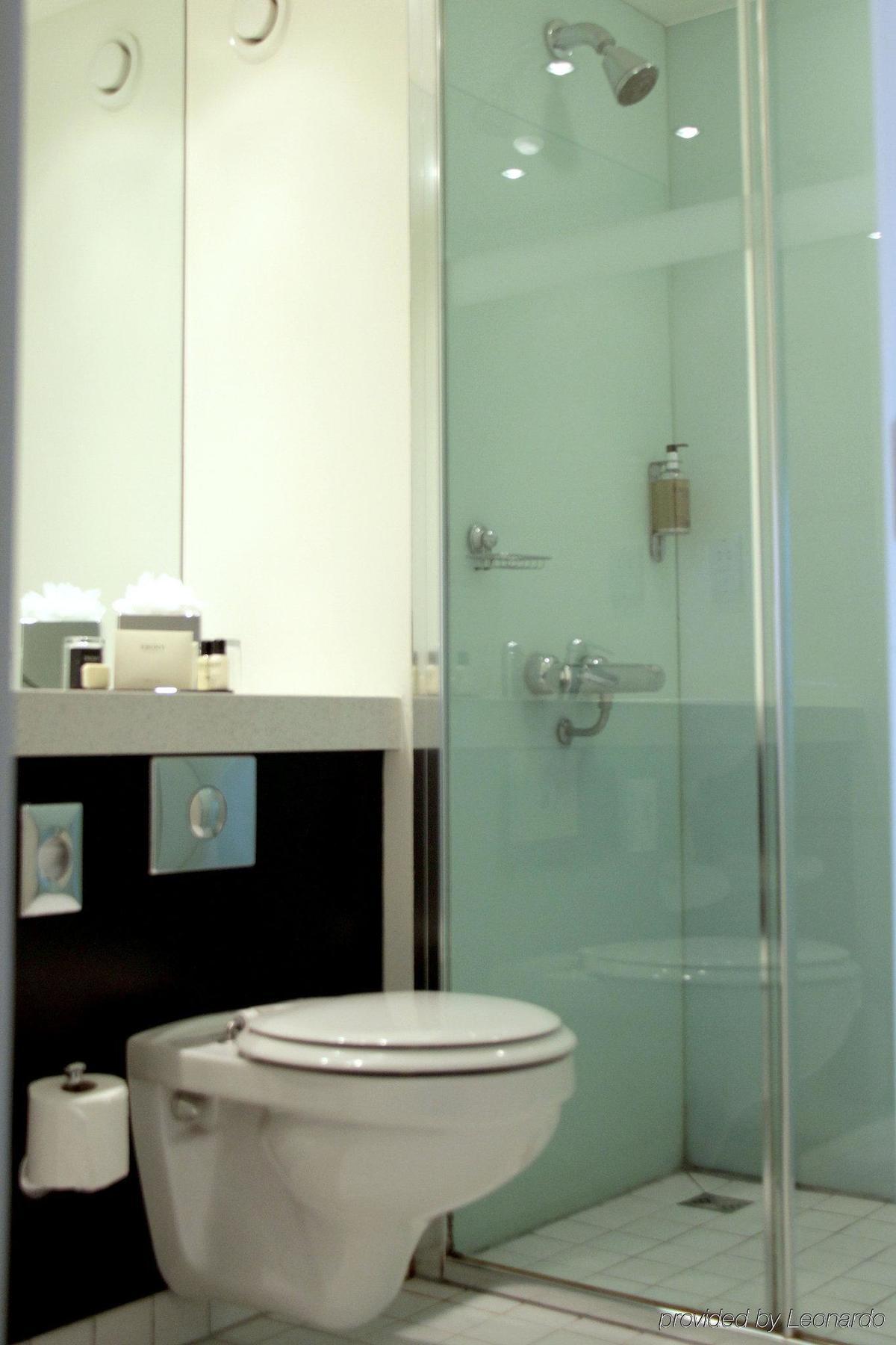 Hotel Centre By Ihg 4*